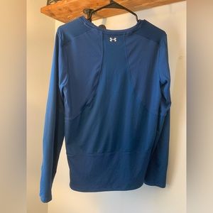 Under Armour long sleeve fitted heat gear